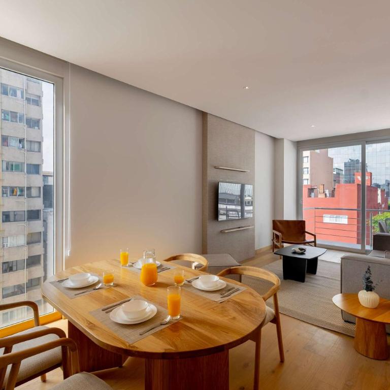 Capitalia Modern 1BR with Rooftop Jacuzzi & Gym - Apartment - 4