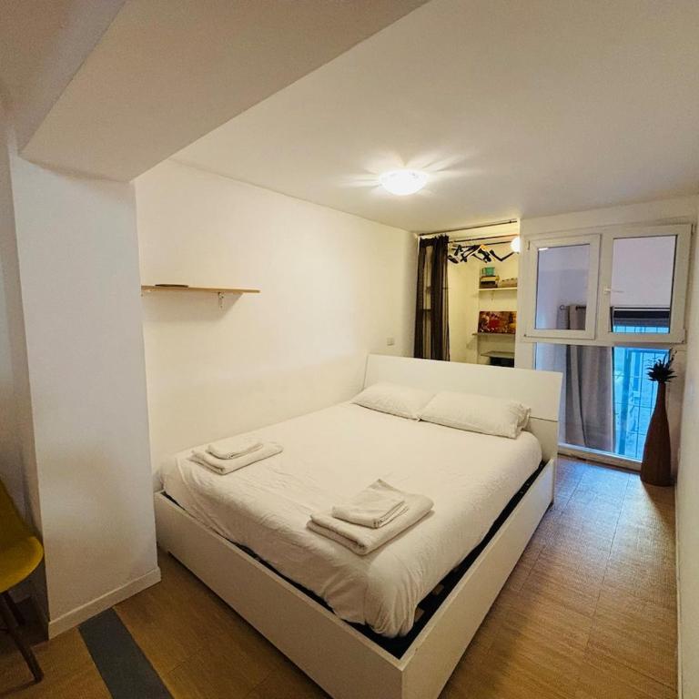 Parcheggio & Metro M2 - Duomo e Navigli - WiFi & AC - Appartamento con 2 Camere da Letto - 19