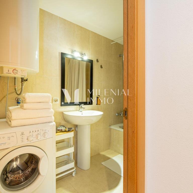 Milenial Immo BM Roses canal, terrace and pool - Apartamento de 1 dormitorio con balcón y vistas al agua - 6