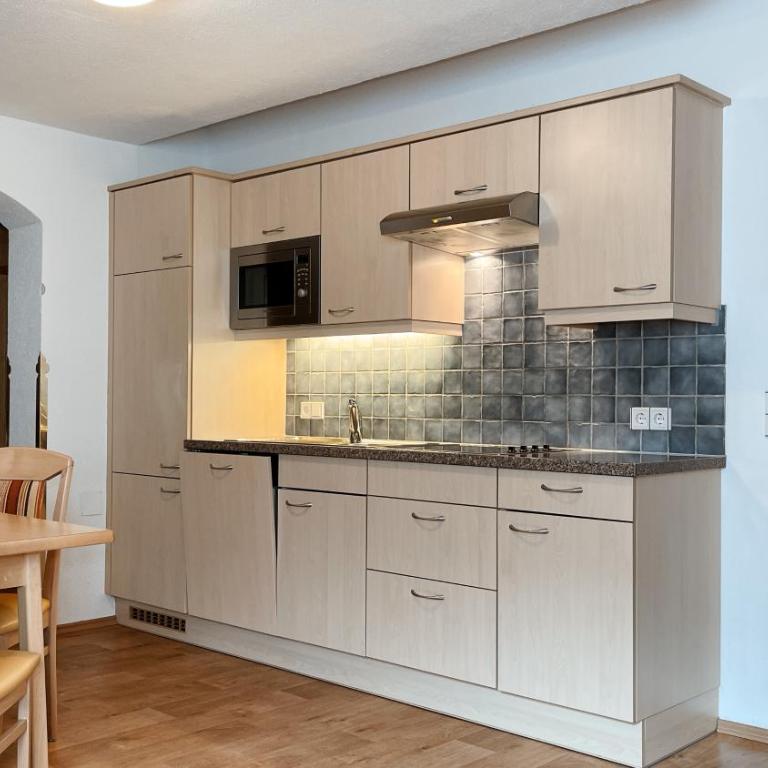 Chasa Monthani - Größeres Apartment mit 2 Schlafzimmern - 7