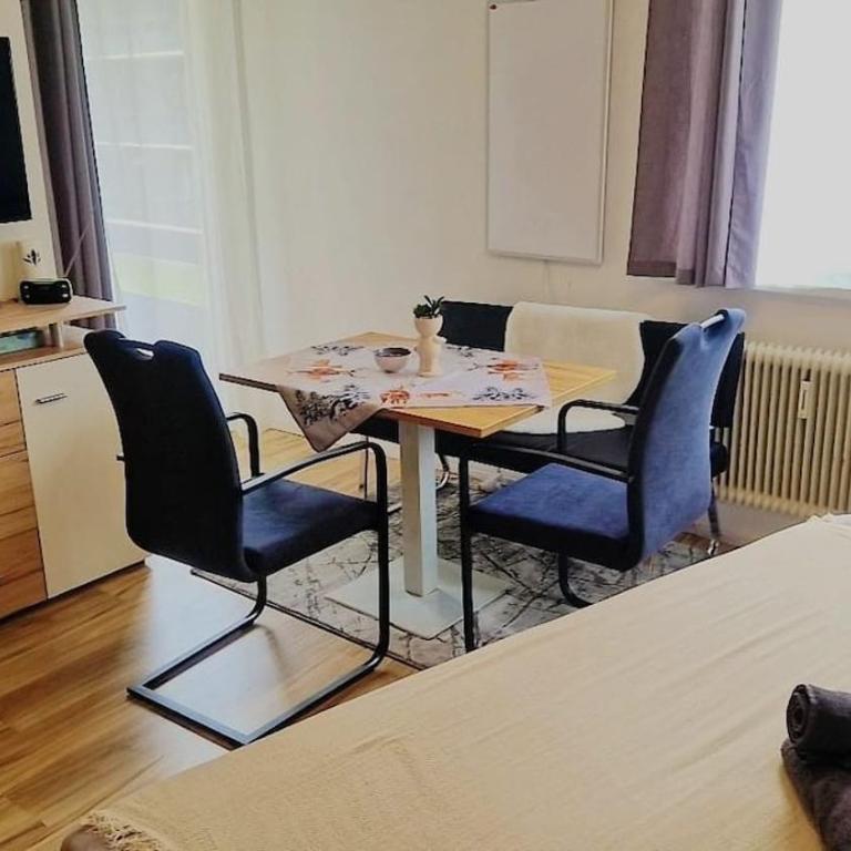 Alpenglück Apartment - Apartment mit 2 Schlafzimmern und Balkon - 1