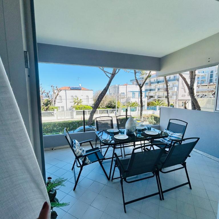 Appartamenti Carinzia Fronte Mare - Flexrent Immobiliare Abissinia - Appartamento con 2 Camere da Letto e Vista Mare - 5