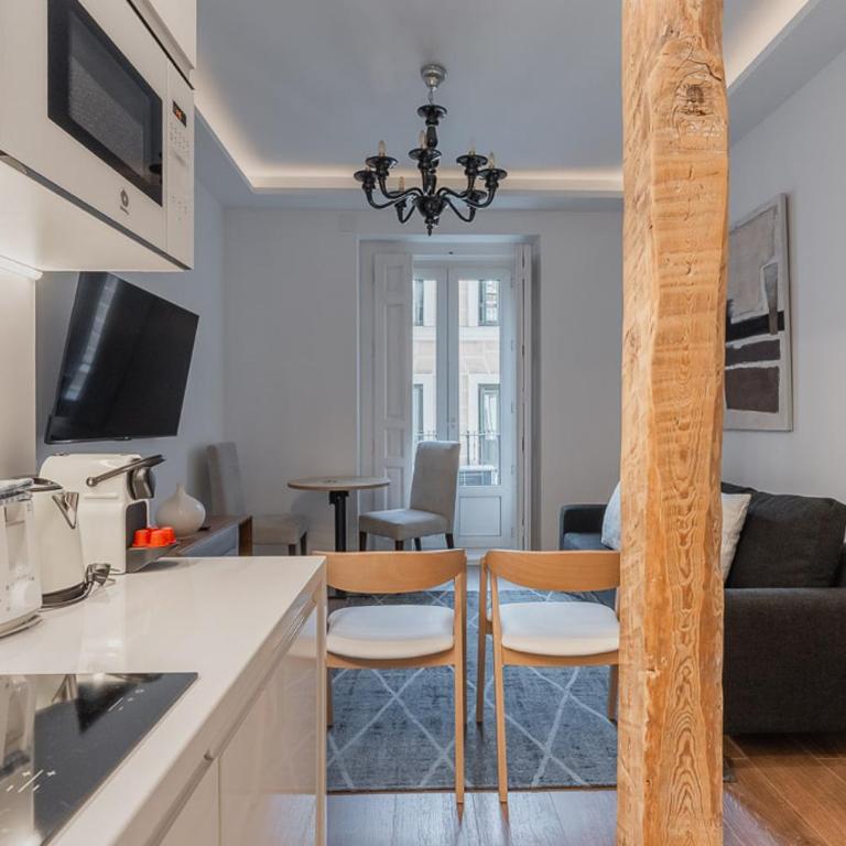 Central modern - 1Bdr 1Bath -Plaza de España - One-Bedroom Apartment - 10