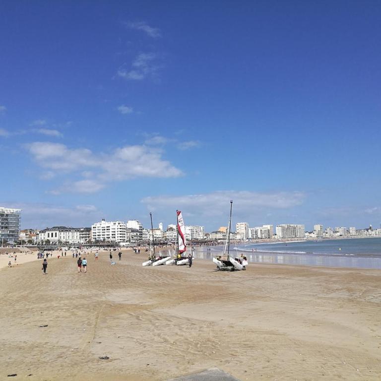 Maison sablaise située entre port et plage - Ferienhaus - 13