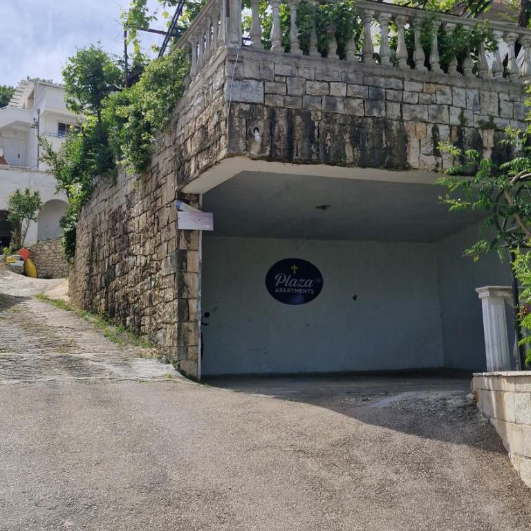 Apartments Plaza - Queen Room with Two Queen Beds - Disability Access - 15