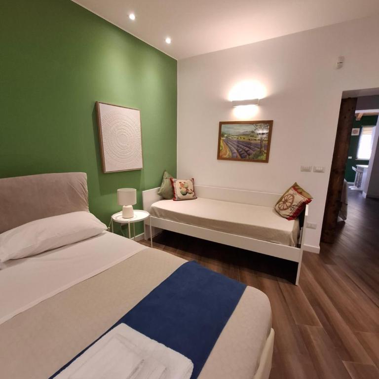Garden House - One-Bedroom House - 11