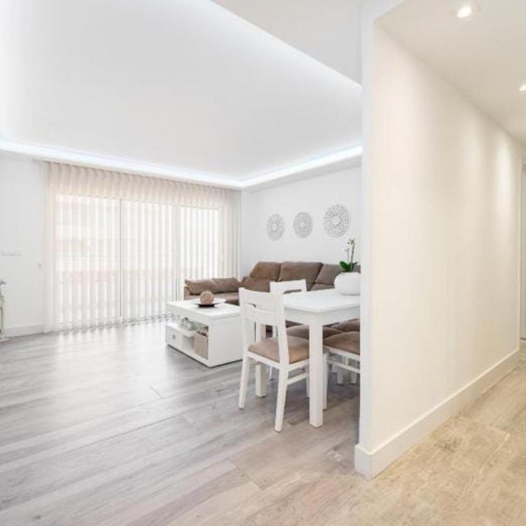 Sueña Mar Luxury Suites - Apartamento Superior con balcón - 8