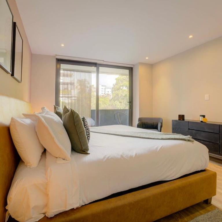 Capitalia Galileo 3BR Views Parking & Balcony - Apartment - 14