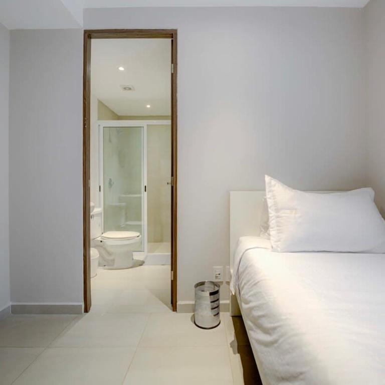 Capitalia Galileo 3BR Views Parking & Balcony - Apartment - 20