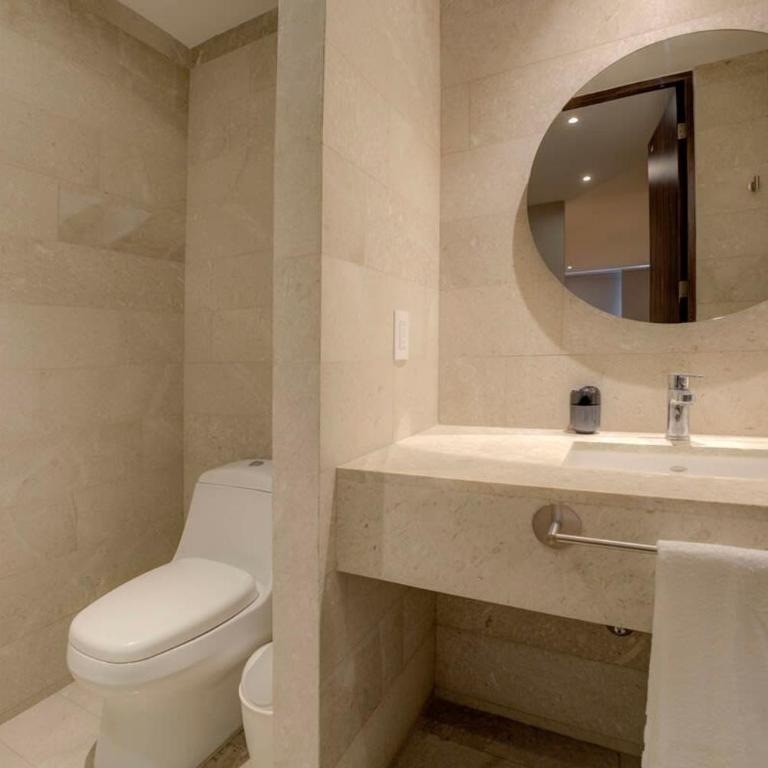 Capitalia Galileo 3BR Views Parking & Balcony - Apartment - 36