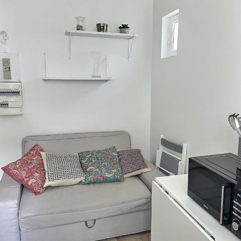 Appartement Chill proche Paris quartier calme proximité de toutes commodités Idéal Professionels et petite famille moins 15 pourcent long séjour - Apartment mit 1 Schlafzimmer - 3