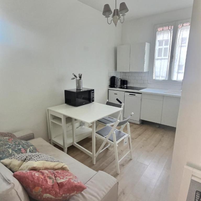 Appartement Chill proche Paris quartier calme proximité de toutes commodités Idéal Professionels et petite famille moins 15 pourcent long séjour - Apartment mit 1 Schlafzimmer - 8