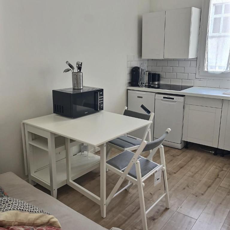Appartement Chill proche Paris quartier calme proximité de toutes commodités Idéal Professionels et petite famille moins 15 pourcent long séjour - Apartment mit 1 Schlafzimmer - 9