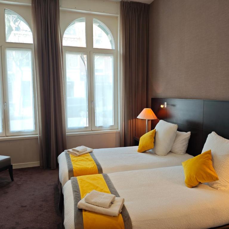 Hôtel Restaurant l'Hirondelle - Chambre Lits Jumeaux Villa Mimosa - 3