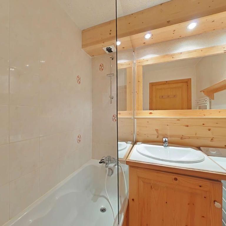 Appt 3 pièces, 6 couchages, proche commerces et pistes, parking inclus, animaux admis - FR-1-241-177 - Apartment (6 Erwachsene) - 15