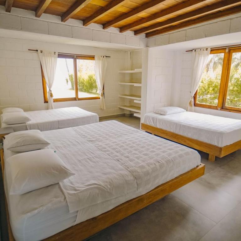 Cispata caribe - Three-Bedroom House - 13