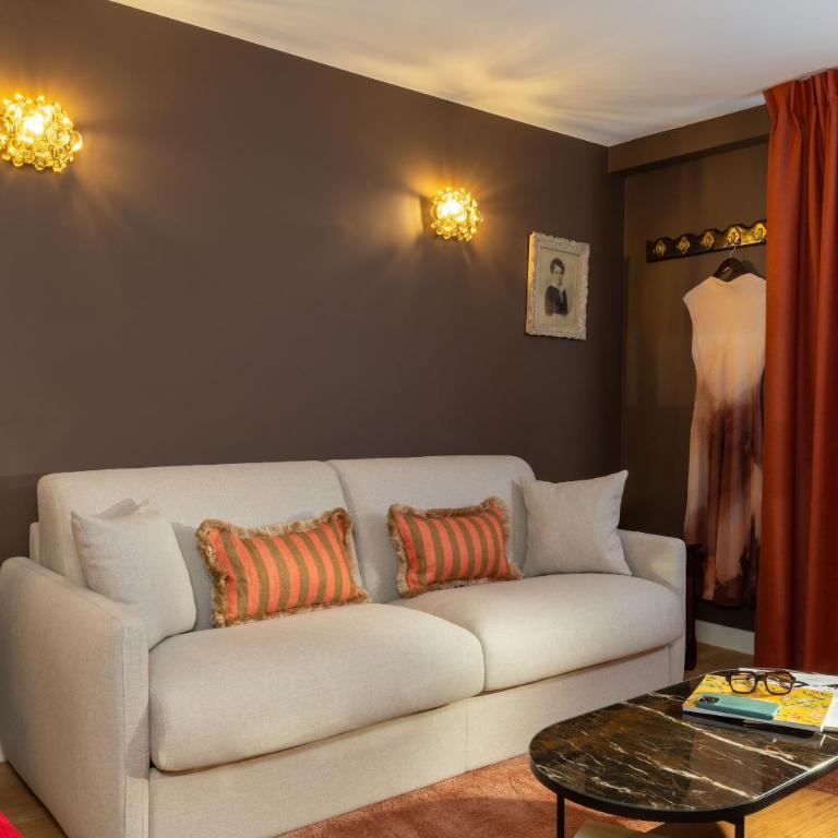 Hotel Des Deux Continents - Suite - 7