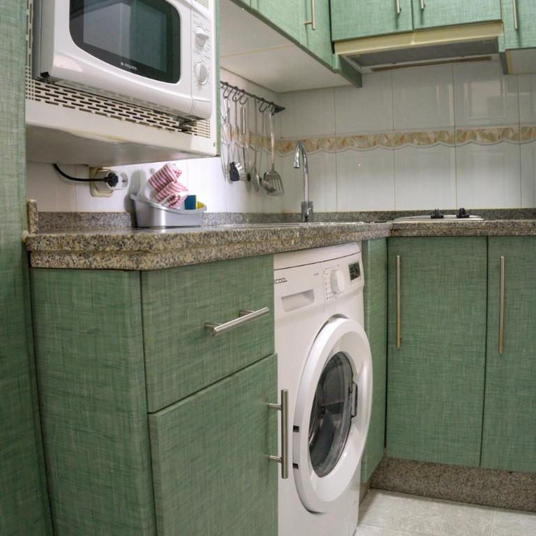 Benal Beach sunny apt with sea views - Apartamento de 1 dormitorio - 17