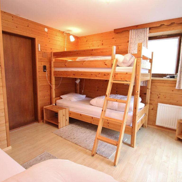 Chalet in Niedernsill near Zell am See Ski Area - Three-Bedroom Vacation Home - 16