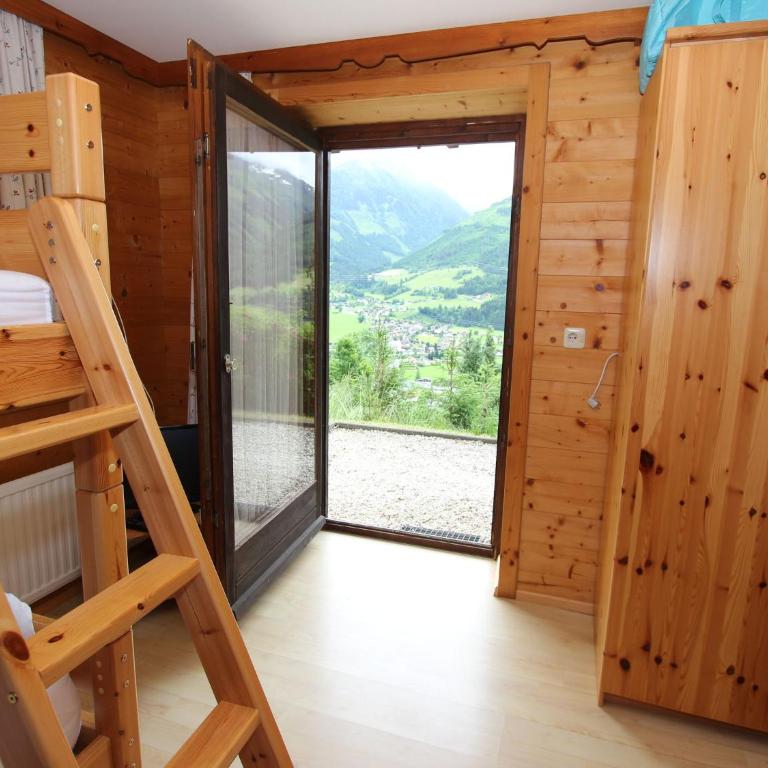 Chalet in Niedernsill near Zell am See Ski Area - Three-Bedroom Vacation Home - 18