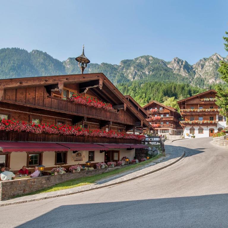 Landhaus Alpbach - Standard Apartment mit 2 Schlafzimmern - 68