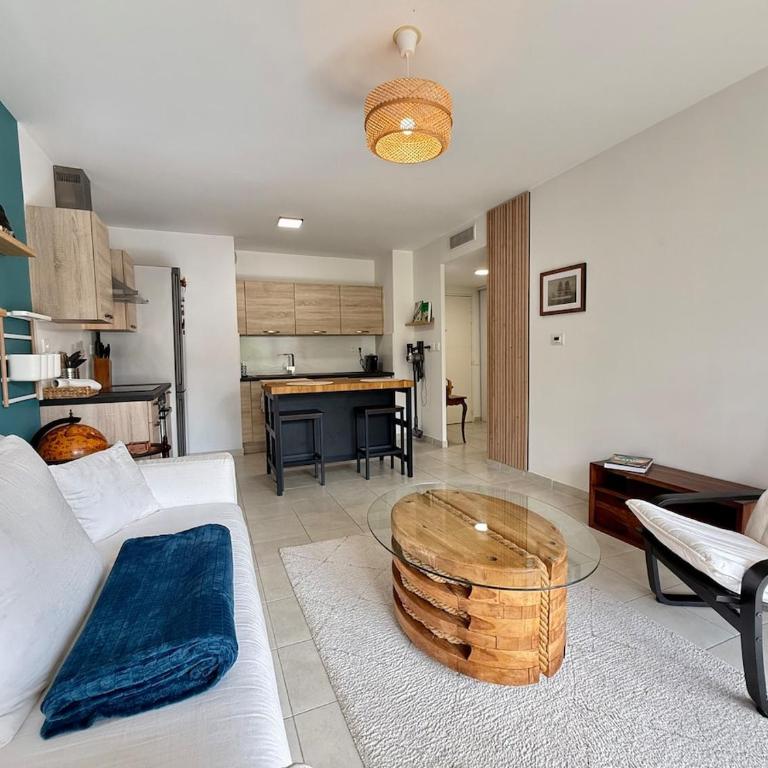 Moderne - Terrasse - Vidéo Projecteur - Apartment mit 2 Schlafzimmern - 2