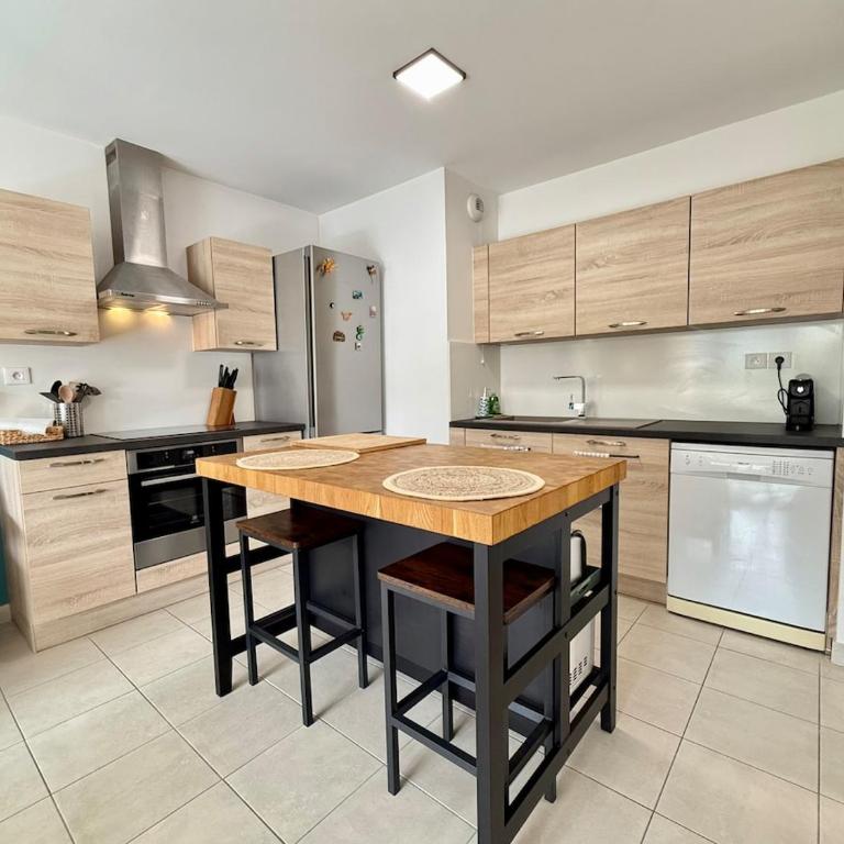 Moderne - Terrasse - Vidéo Projecteur - Apartment mit 2 Schlafzimmern - 18