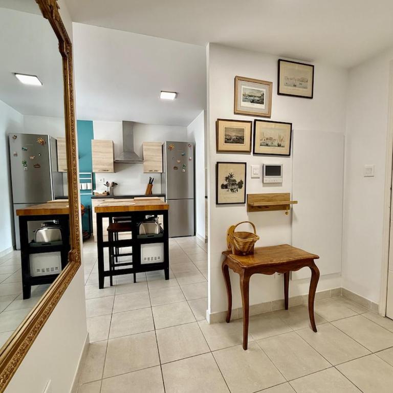 Moderne - Terrasse - Vidéo Projecteur - Apartment mit 2 Schlafzimmern - 20