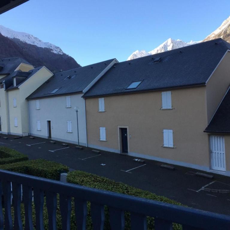 Appartement spacieux 3 chambres avec balcon et parking privé - Appartement 3 Chambres - 3