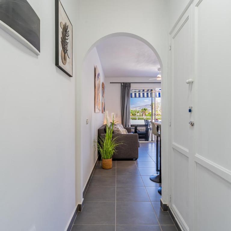 Renovated apartment with sunny terrace and ocean views in Malibu Park Tenerife - Apartamento de 1 dormitorio - 24