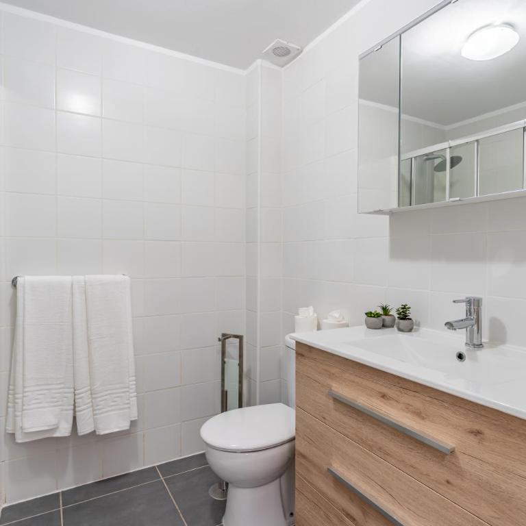 Renovated apartment with sunny terrace and ocean views in Malibu Park Tenerife - Apartamento de 1 dormitorio - 28
