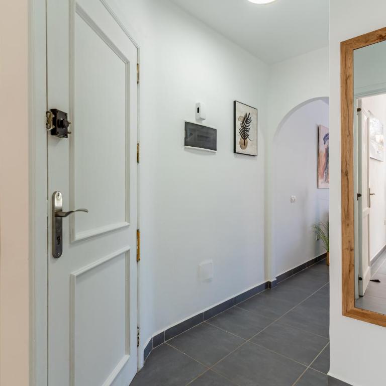 Renovated apartment with sunny terrace and ocean views in Malibu Park Tenerife - Apartamento de 1 dormitorio - 38