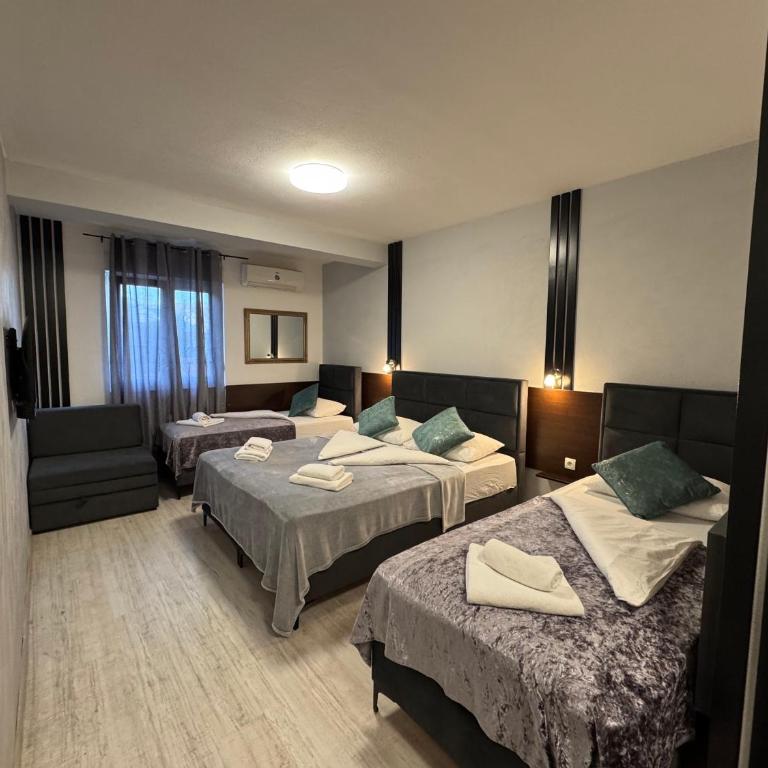 Hotel & Spa Villa Luxe - Quadruple Room - 9