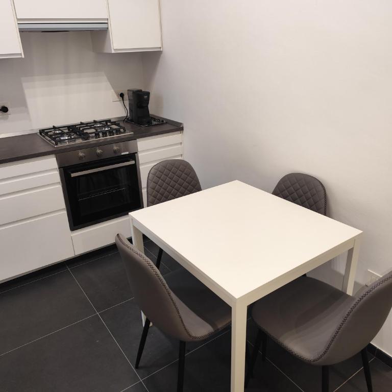 SBT centro - Two-Bedroom Standard Apartment - 11
