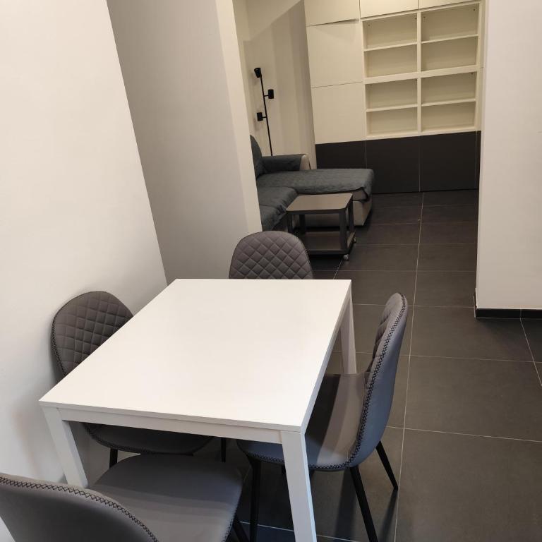 SBT centro - Two-Bedroom Standard Apartment - 12