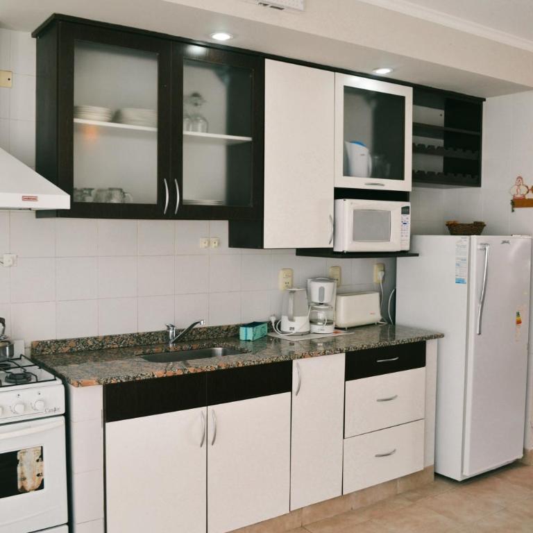 Complejo LA OMA, ubicado a 400 mts del mar con estacionamiento privado - Apartamento de 2 dormitorios - 6
