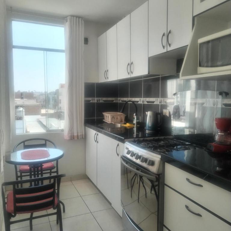 Acogedores Departamentos Céntricos Huanchaco 4 p - Apartamento de 1 dormitorio - 1