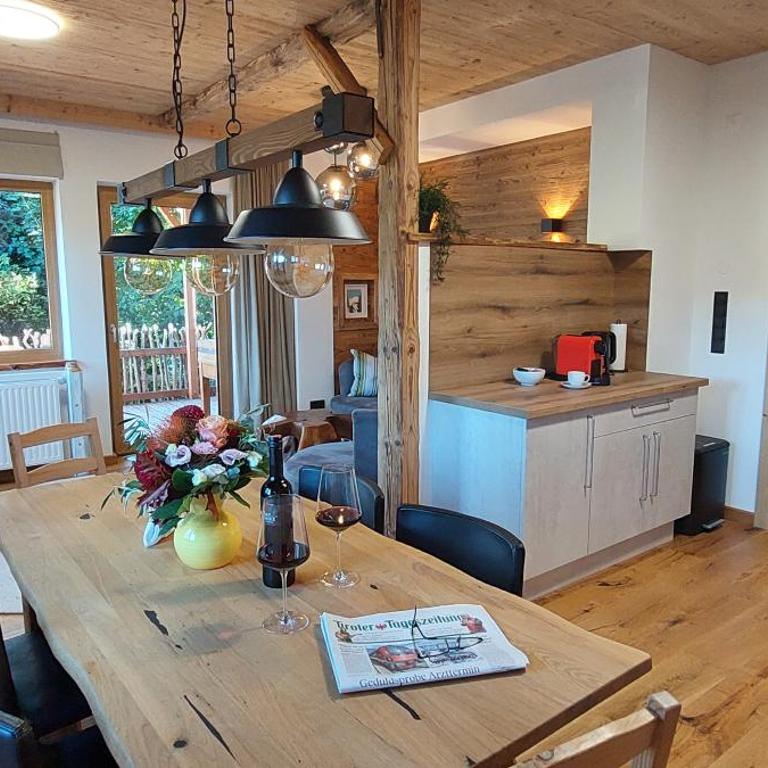 Haidegger Appartements - Apartment mit 2 Schlafzimmern und Bergblick - 1