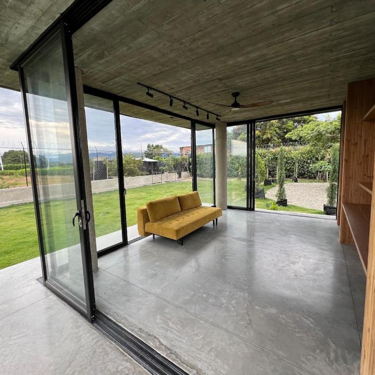 Exclusiva Casa de Campo en Rozo - Piscina, Parqueadero y Zonas Verdes - Casa de 4 dormitorios - 2