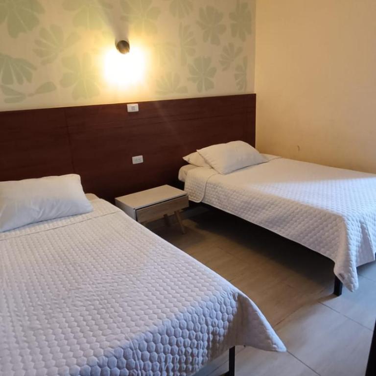 Hostal VIYAJE - Habitación Doble - 2 camas - 2