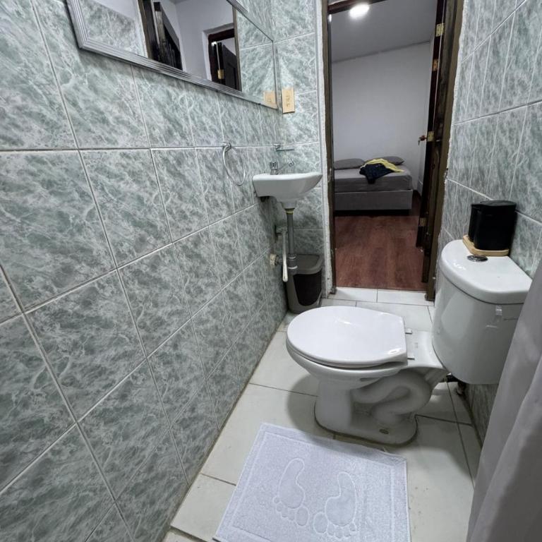 Nice apartment near the bay, Los Cocos beach - Lindo apartamento cerca a la bahia, playa los cocos - Three-Bedroom Apartment - 15