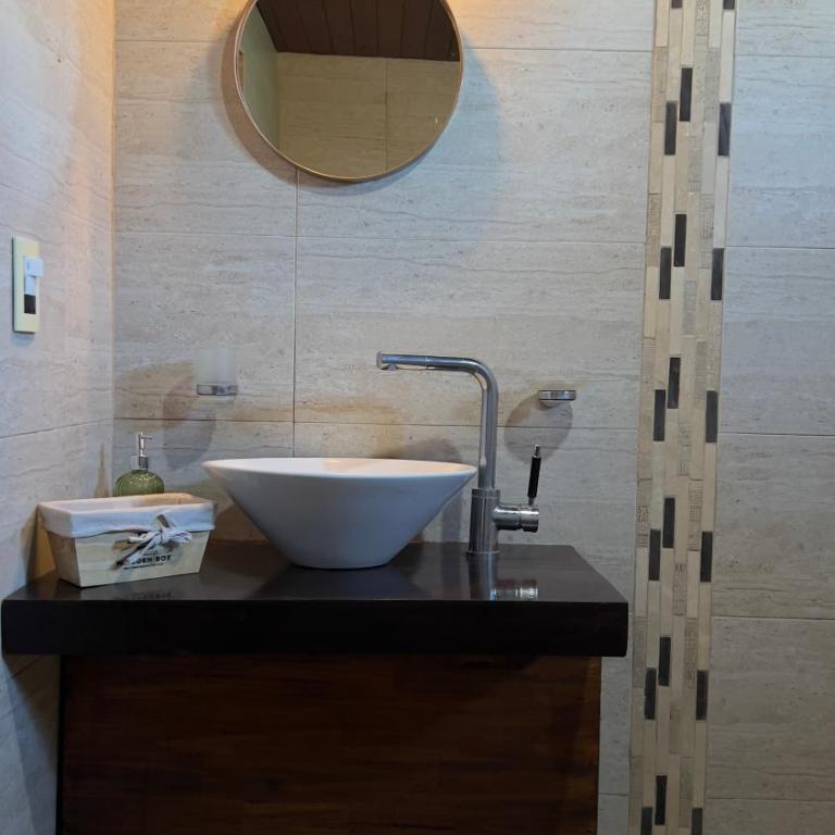 La Casona Dique Chico - Five-Bedroom House - 13