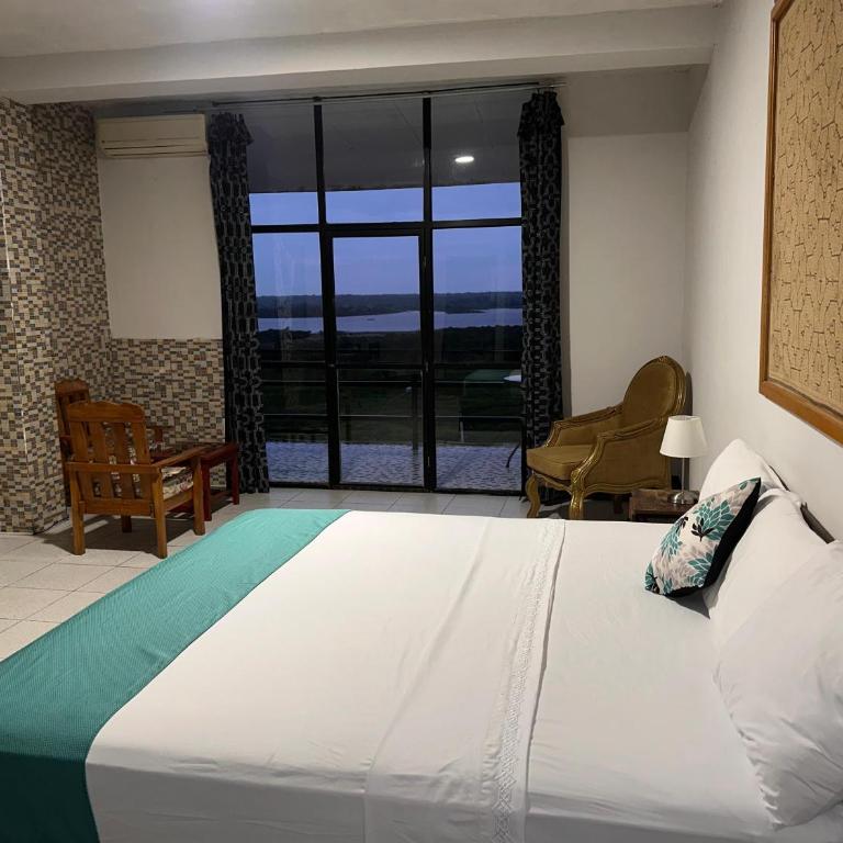 La Posada del Cauchero Hotel & Suites - Superior Double Room with River View - 10