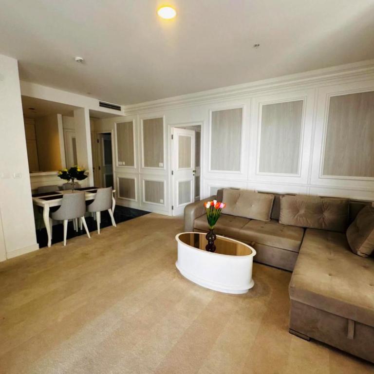 Azure Coast Deluxe Residence - Budva Seafront Living Suites - Deluxe Suite with Sea View - 5