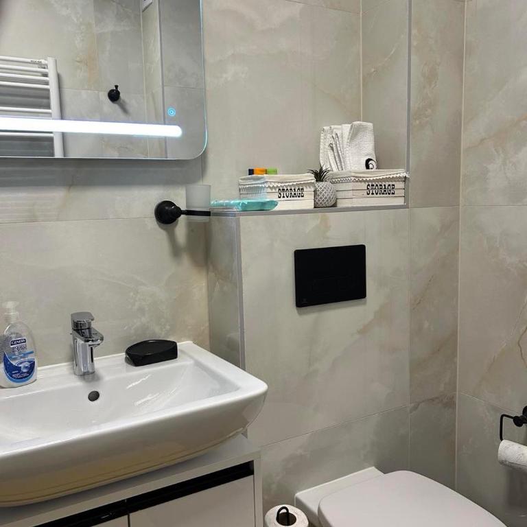 Engadin's 1BDR Apartment near Ski lift - Apartman sa 1 Spavaćom Sobom - 9