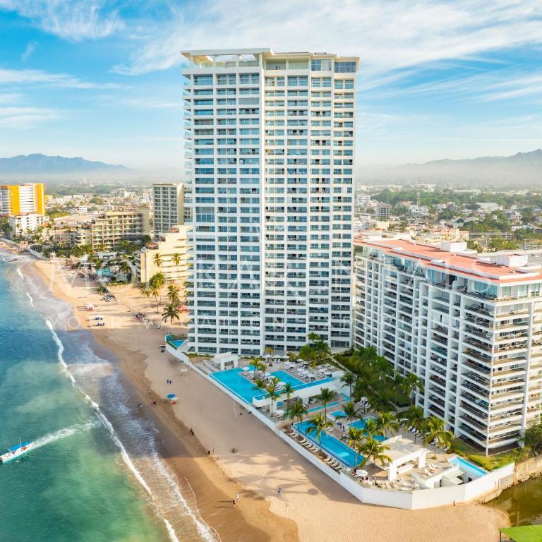 Beachfront 2BR 2baths - 8 Pools by Moikkarentals - Apartamento de 2 dormitorios - 75