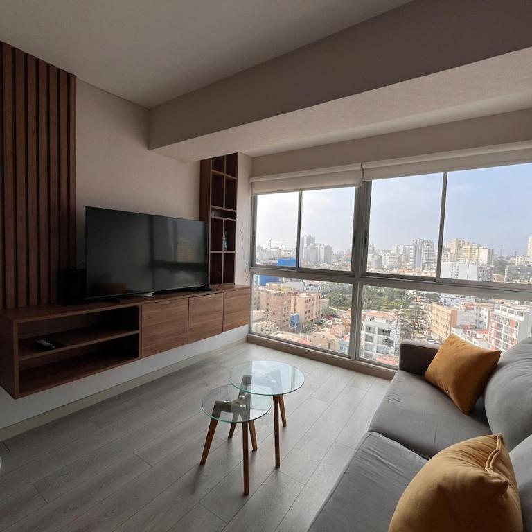 Departamento Salaverry - Two-Bedroom Apartment with Garden View - 3