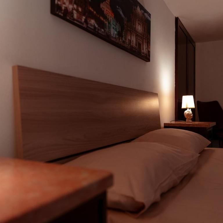 Monserrato House - Two-Bedroom Apartment - 34