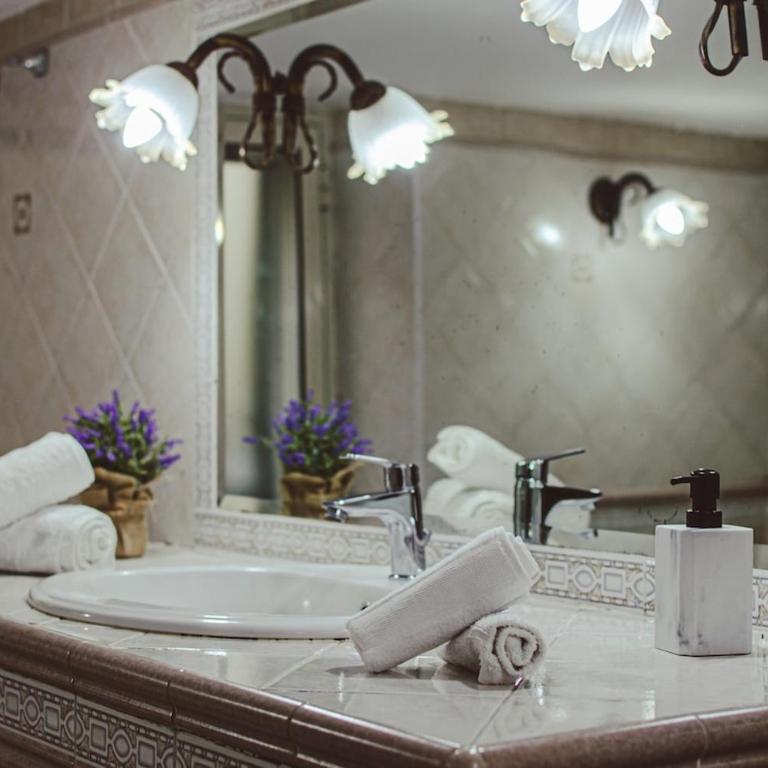 Monserrato House - Two-Bedroom Apartment - 26