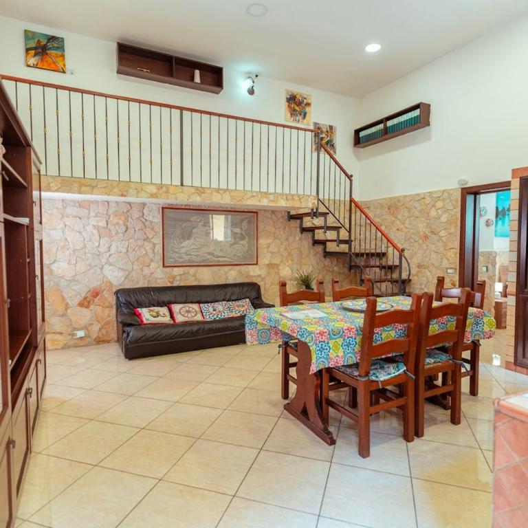 Monserrato House - Two-Bedroom Apartment - 4